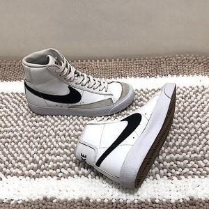 Nike Blazer Mid 77 Shoes